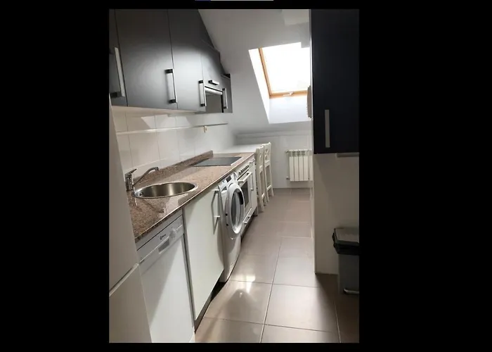 Apt.golondrosu, Coqueto En